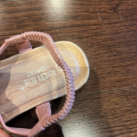 Pink rhinestone sandals - Picture 4 of 4